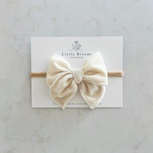 Laço de veludo - faixa de cabeça ou presilha de cabelo com laço de fábula