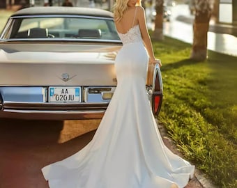 Luxus Satin Spitze Brautkleid, Korsett Brautkleid, Schnürrücken, Abnehmbare Ärmel, Tellerrock mit Schleppe