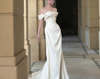 Elegantes minimalistisches A-Line formelles Abendkleid, Luxus Seidenlook Brautmode, rückenfreies Hochzeitsoutfit