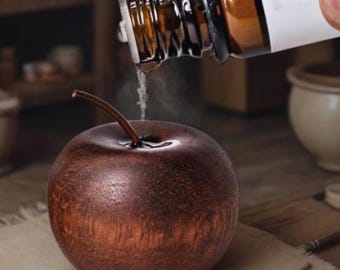 Holz Diffusor für ätherisches Öl Apfel | Minimalist Schreibtisch Ornament (4.5 cm)