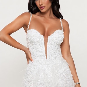 sexy vegas clothes 8 Outfits To Wear On You Trip To Vegas main image 1