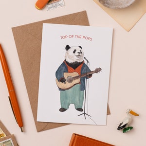 Top der Pops Grußkarte | Panda-Vatertagskarte | Papas Geburtstagskarte | Musik-Wortspiel | Lustige Panda Karte | Musiker Illustration