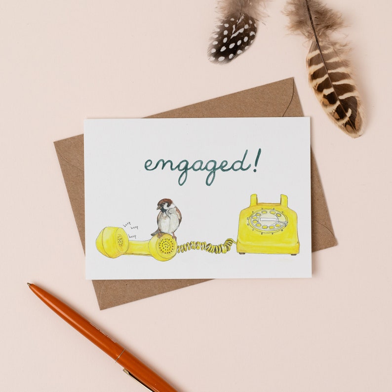 ¡Comprometido! Tarjeta de felicitación / Tarjeta de compromiso divertida / Tarjeta de felicitación con ilustración de animales / Anuncio de fiesta de compromiso / Juego de palabras de compromiso imagen 1