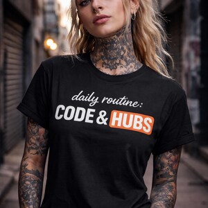 マイライフコード＆ハブシャツ、プログラマーTシャツ、コーディングユーモアTシャツ、開発者ギフト、ミニマリストテックシャツ、コーディングライフTシャツ