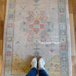 Tapis de couloir Oushak noué à la main, 90 x 240 cm, 90 x 300 cm, style turc vintage, motif floral, bleu pastel, tapis oriental aux tons doux, long tapis de couloir