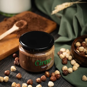 Halv choklad-halv hasselnötspålägg – sockerfritt, glutenfritt, naturligt nötsmör (hantverksmässig turkisk past)