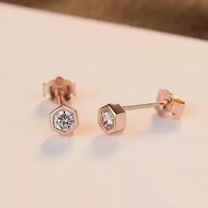 Pendientes de botón para mujer con diamante simulado de talla redonda de 1,00 quilates, chapados en oro rosa de 14 quilates.