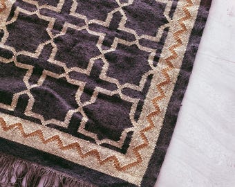 Handwoven Kilim Wool Jute Rug, Traditional Indian Design