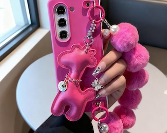 Rosa Giraffe Plüsch Charm Case für Samsung Galaxy Z Fold 7 6 5 4 Flip 6 5 Perlenkette Hairball Handytasche Rosa Abdeckung