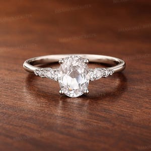 Vit safirring, oval slipning, 925 sterlingsilver förlovningsring, minimalistiska vintage brudsmycken