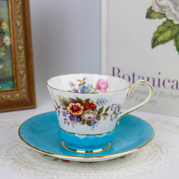 Aynsley Blue and White Floral Teacup and Saucer, English Bone China Tea Cup, Replacement China