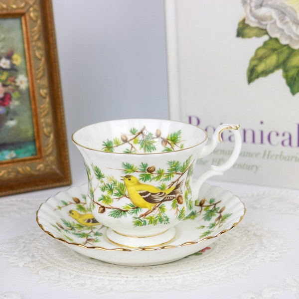 Royal Albert Woodland Series American Goldfinch Teacup And Saucer Set, English Bone China Tea Cup Set