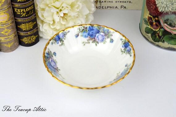 ROYAL ALBERT FORGET-ME-NOT ROSE BONE CHINA 6-1//4/" DIAMETER COUPE CEREAL BOWL!