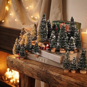 Mini-kerstboompjes, met sneeuw bedekte sisalflessenborstelset met houten voetjes