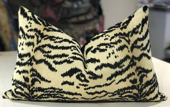 One Cowtan Tout Onyx Rajah English Tiger Skin Etsy