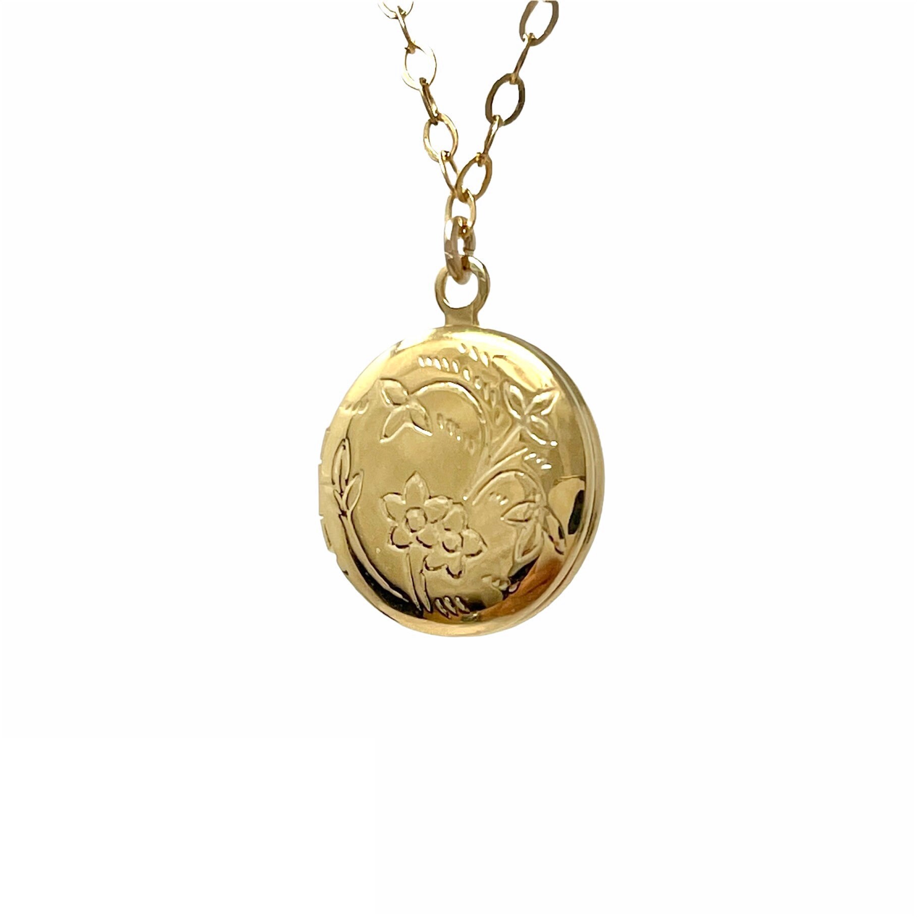 Solid 14kt Gold Forever Close To My Heart Diamond Locket (Large versio - La  Kaiser