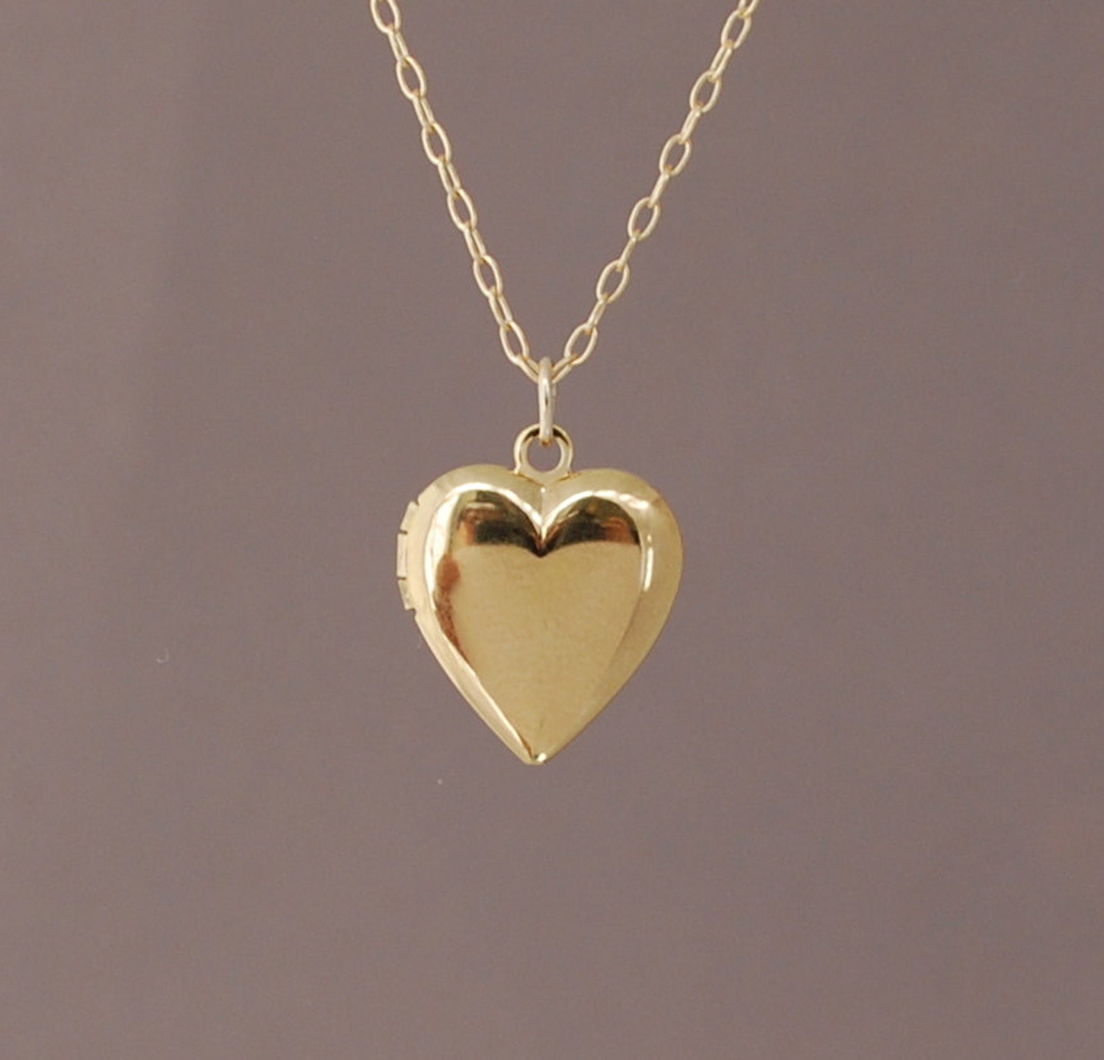 Золотой медальон андертейл. Золотой медальон сердце 14 KT Gold filled. Золотой Heart Locket. Подвеска сердечко золото. Сердечко из золота