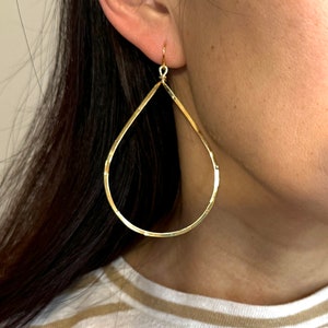 Oversized Gold Hammered Teardrop Hoop Earrings – Lightweight Statement Jewelry – Handmade Gift for Her
