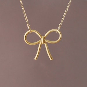 Sweet Bow Gold Necklace image 3