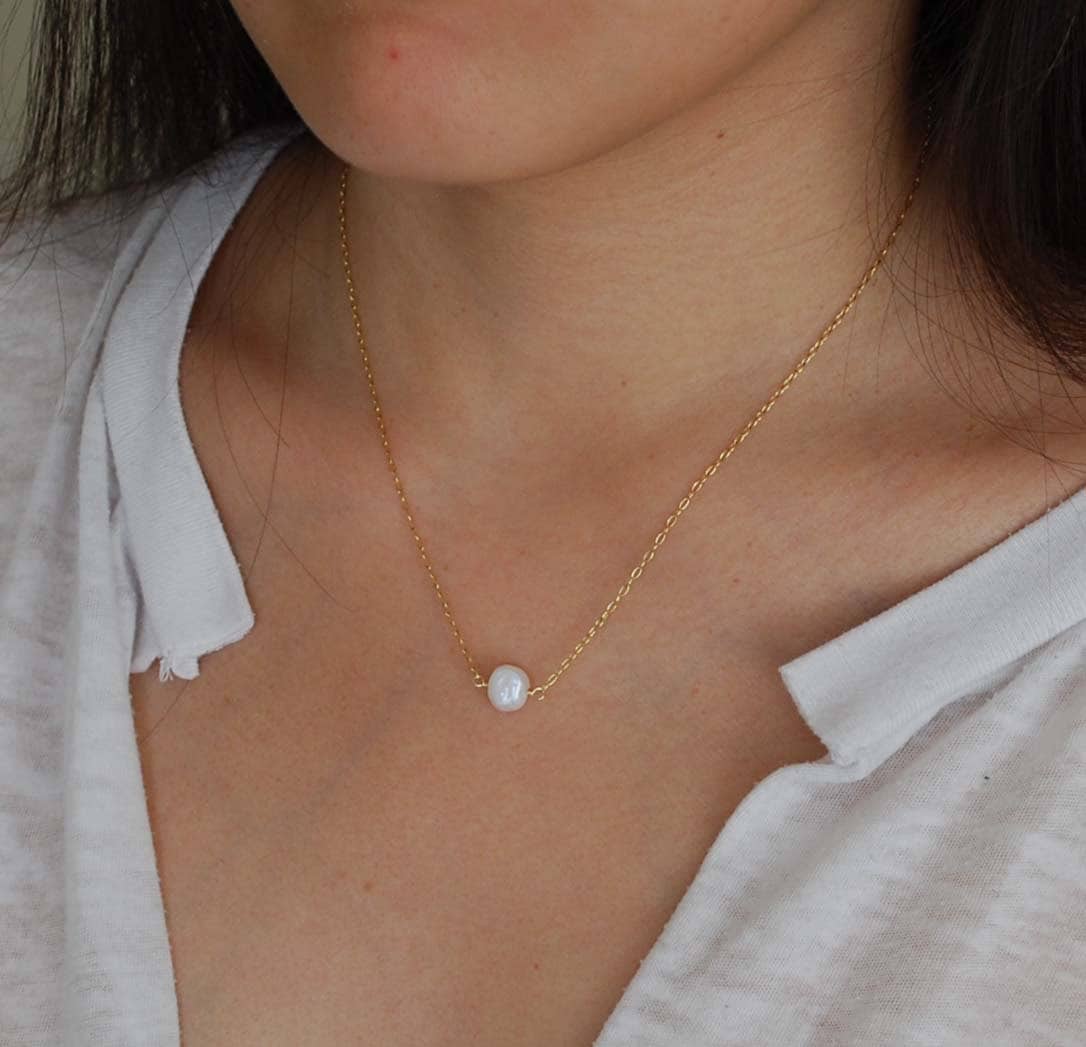 Feskive Collier Délicat Avec Pendentif En Perles Pour Femme Plaqué