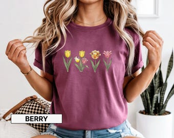 Comfort Colors Tulip Shirt, Boho Floral Graphic Tee, Retro Aesthetic Flower Shirt, Soft Washed Vintage T-Shirt, Spring Shirt for Women