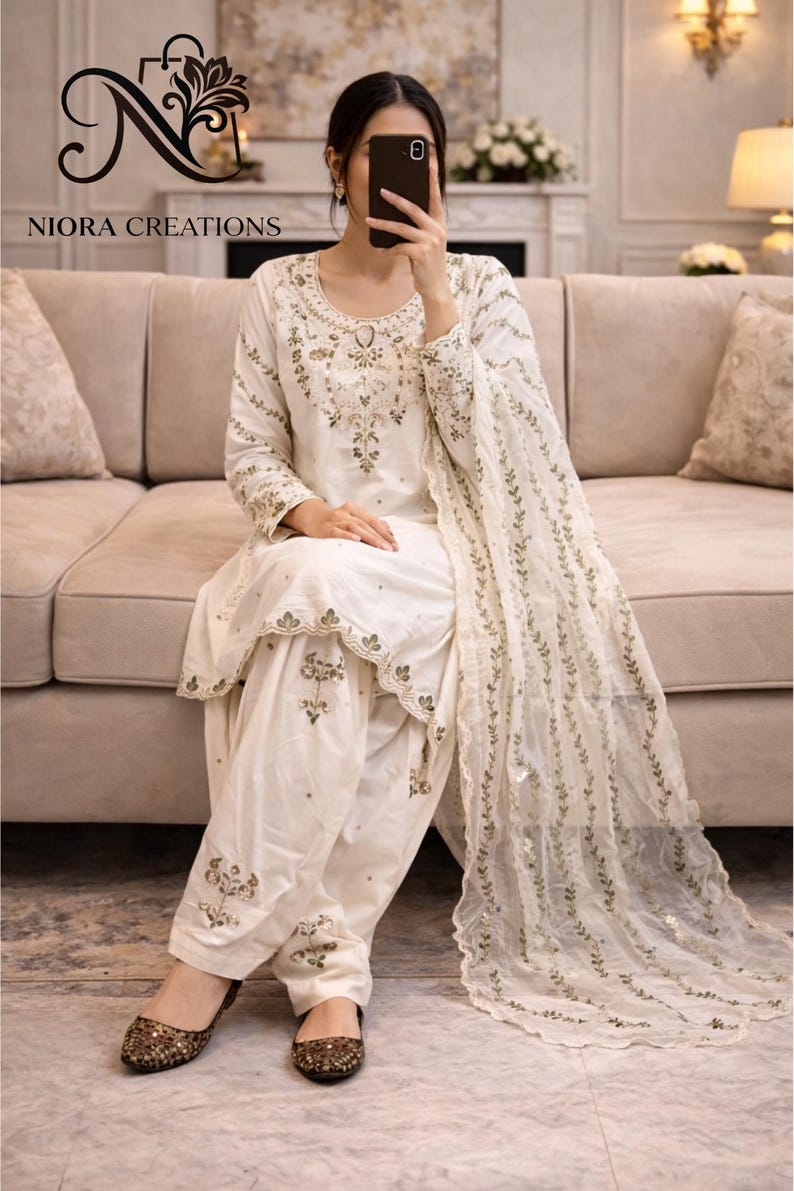 Conjunto pakistaní blanco de diseñador para fiestas, Salwar Kameez con Dupatta para mujer, Kurta Palazzo, Traje étnico indio, Trajes pakistaníes, Conjunto blanco imagen 3