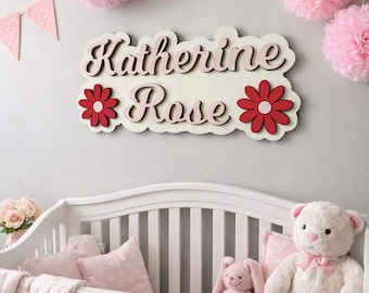 Letrero floral personalizado para bebé / Regalos para baby shower / Decoración con el nombre del bebé / Decoración personalizada para la habitación infantil / Letras de madera en capas para la habitación del bebé / Arte floral
