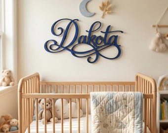 Letrero cursivo para guardería / Letrero con el nombre del bebé / Letrero personalizado para la habitación del bebé / Arte de pared de madera / Letrero personalizado / Regalo para baby shower / Decoración de pared de abedul /