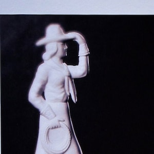 Grußkarten-Set von 4 figurative HOWDY, Fremde Cracker Jack Toy Cowgirl Grafik Multi Gelegenheit leere Grußkarten in Iowa gemacht