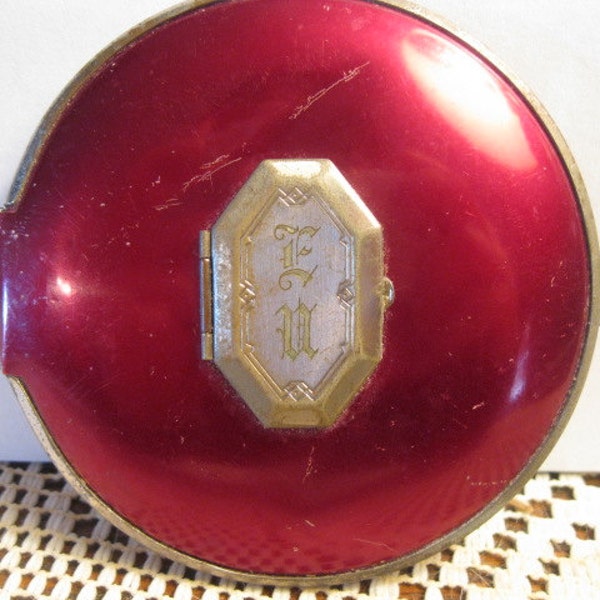 Very old three compartment compact, engraved with the initials E U.