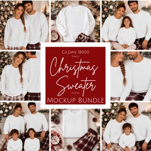 Może przedstawiać: Kolekcja białych bluz z okrągłym dekoltem z napisem GILDAN 18000 FAMILY CHRISTMAS SWEATER MOCKUP BUNDLE. Obrazy przedstawiają różne kombinacje dorosłych i dzieci w gładkich białych bluzach oraz spodniach od piżamy w kratę.