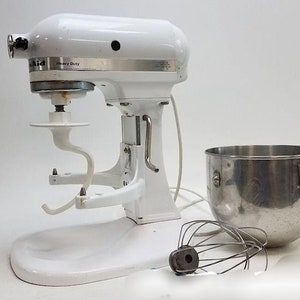 Powerful Kitchenaid Heavy Duty Stand Mixer With 2 Attachments. Works Great.  Free Shipping -  Finland