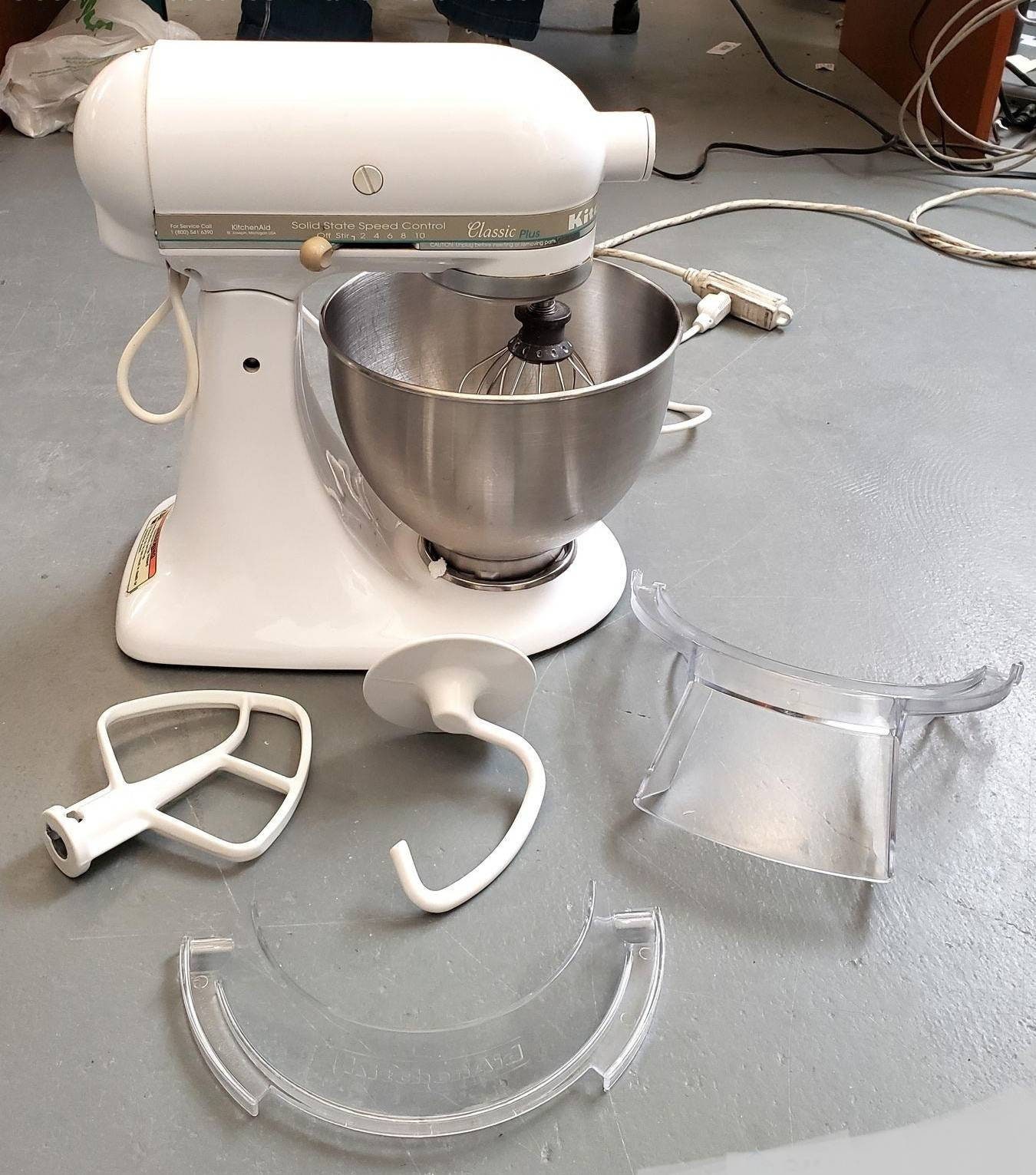 Kitchenaid Classic Plus Mixer, Bowl W/cover and 3 Attachments