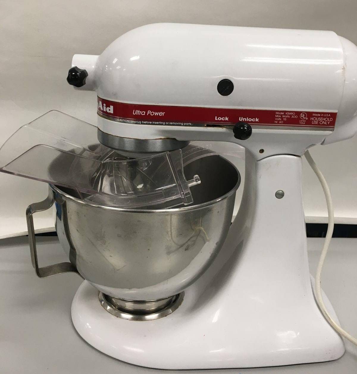 KitchenAid KSM90 White Ultra Power Tilt Head Stand Mixer w/2 attachments  and pouring rim. Free shipping