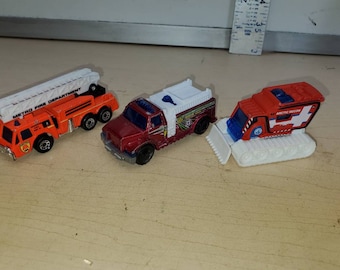 Lot of 3 Vintage Matchbox Die Cast Emergency vehicles. Fire trucks.. Free shipping