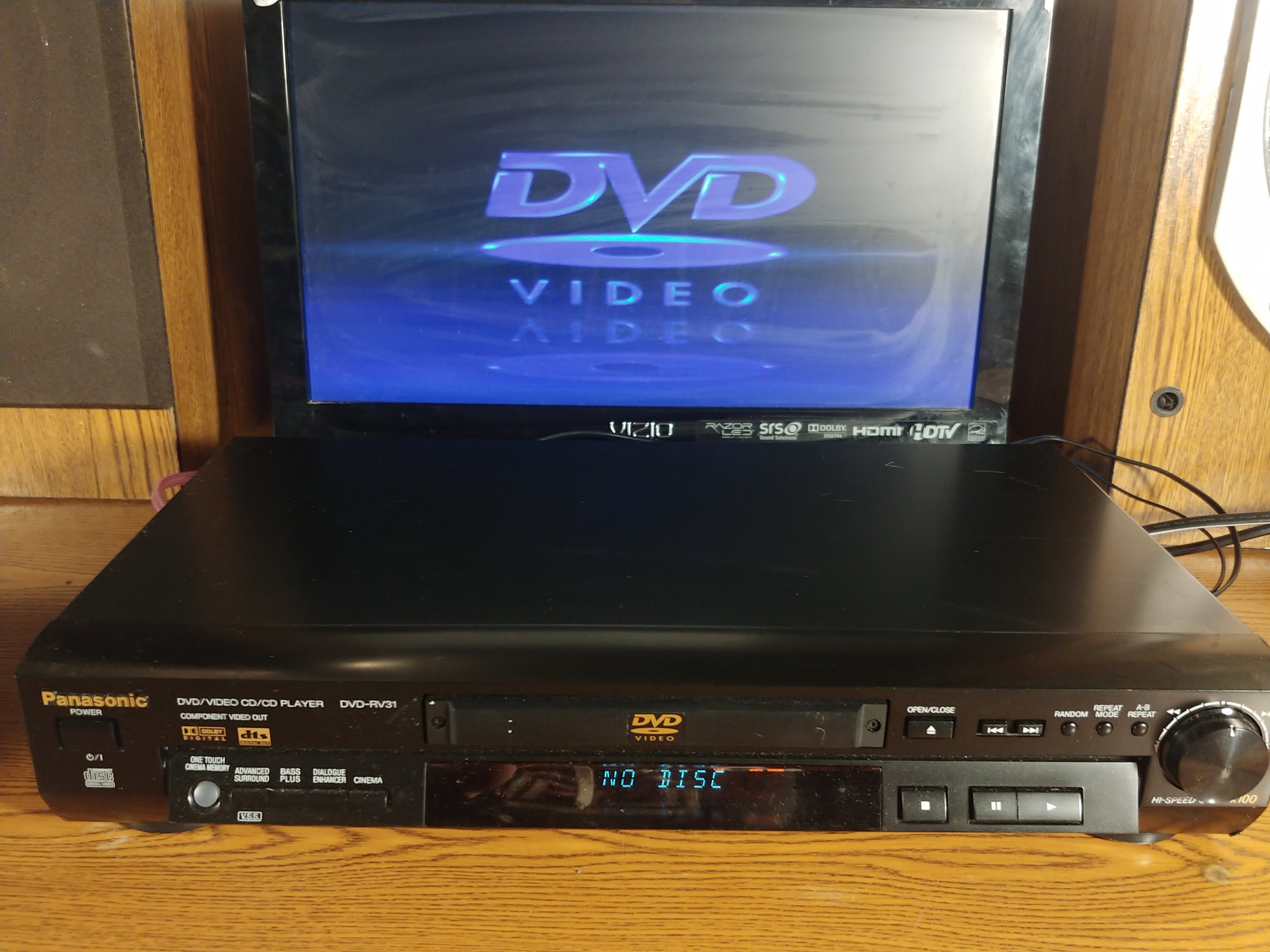 Panasonic DVD/CD Player Player. Model DVD-RV31. Free
