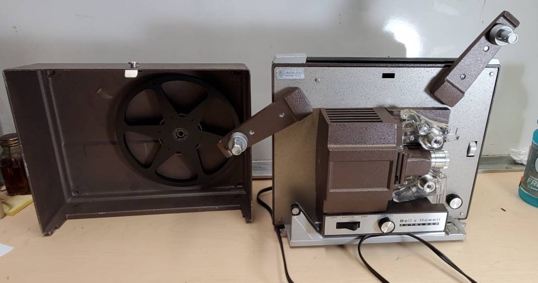 Clean Mid-century Bell & Howell 356A Autoload 8mm Film Motion Picture Movie  Projector. Tested. Watch Video. Free Shipping 