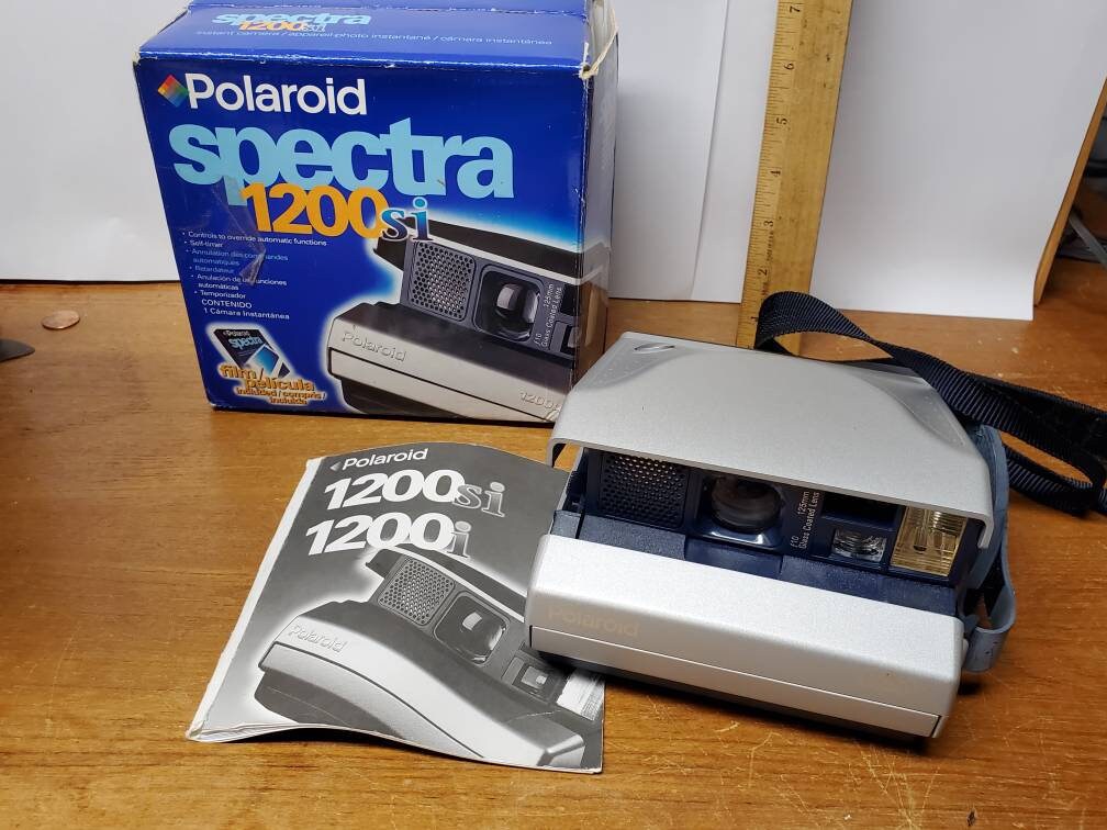 Polaroid Spectra 1200si Instant Camera in Original Box. Free