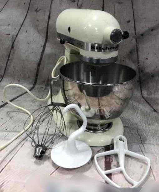 VINTAGE HOBART KITCHENAID K45 STAND MIXER, BOWL, 1 ATTACHMENTS