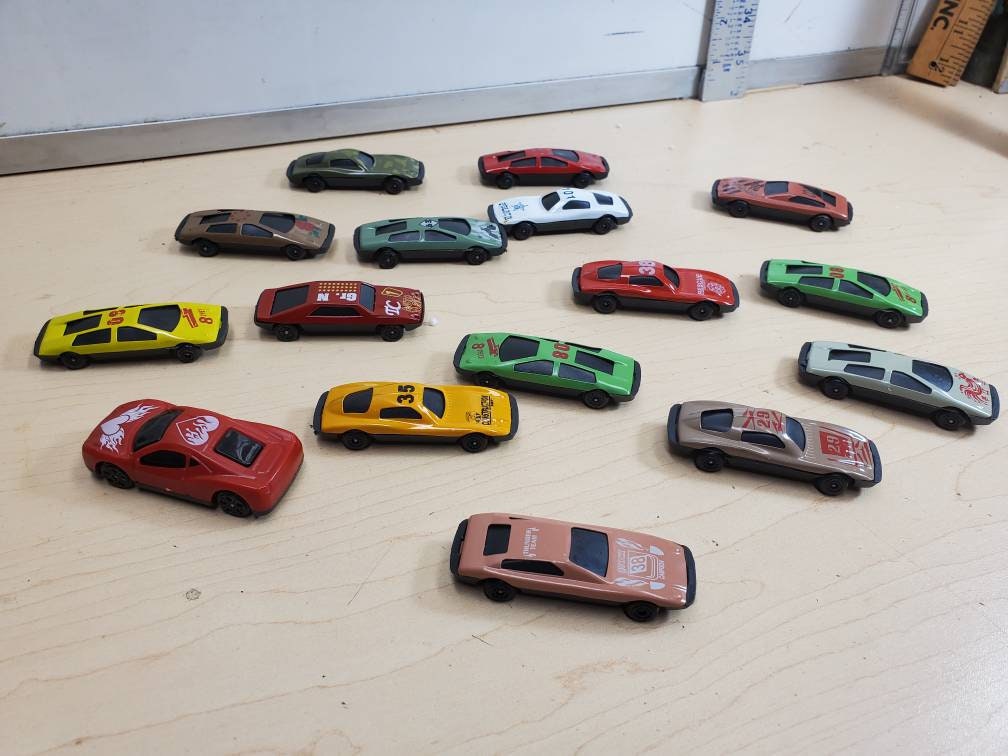 DIECAST CLASSIC SPORTS CARS FROM £1.99 CHOOSE FROM LIST ALL WITH PHOTO'S LOT 17 