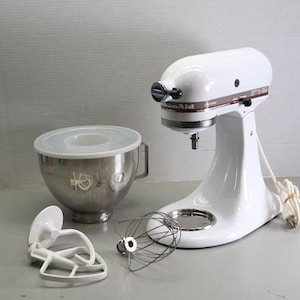 Kitchenaid White Ultra Power Mixer KSM90 W/ Stainless Steel Bowl & Beaters.  Free Shipping 