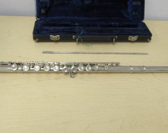 Fantastic Gemeinhardt M 2 Flute USA With Cleaning Wand and
