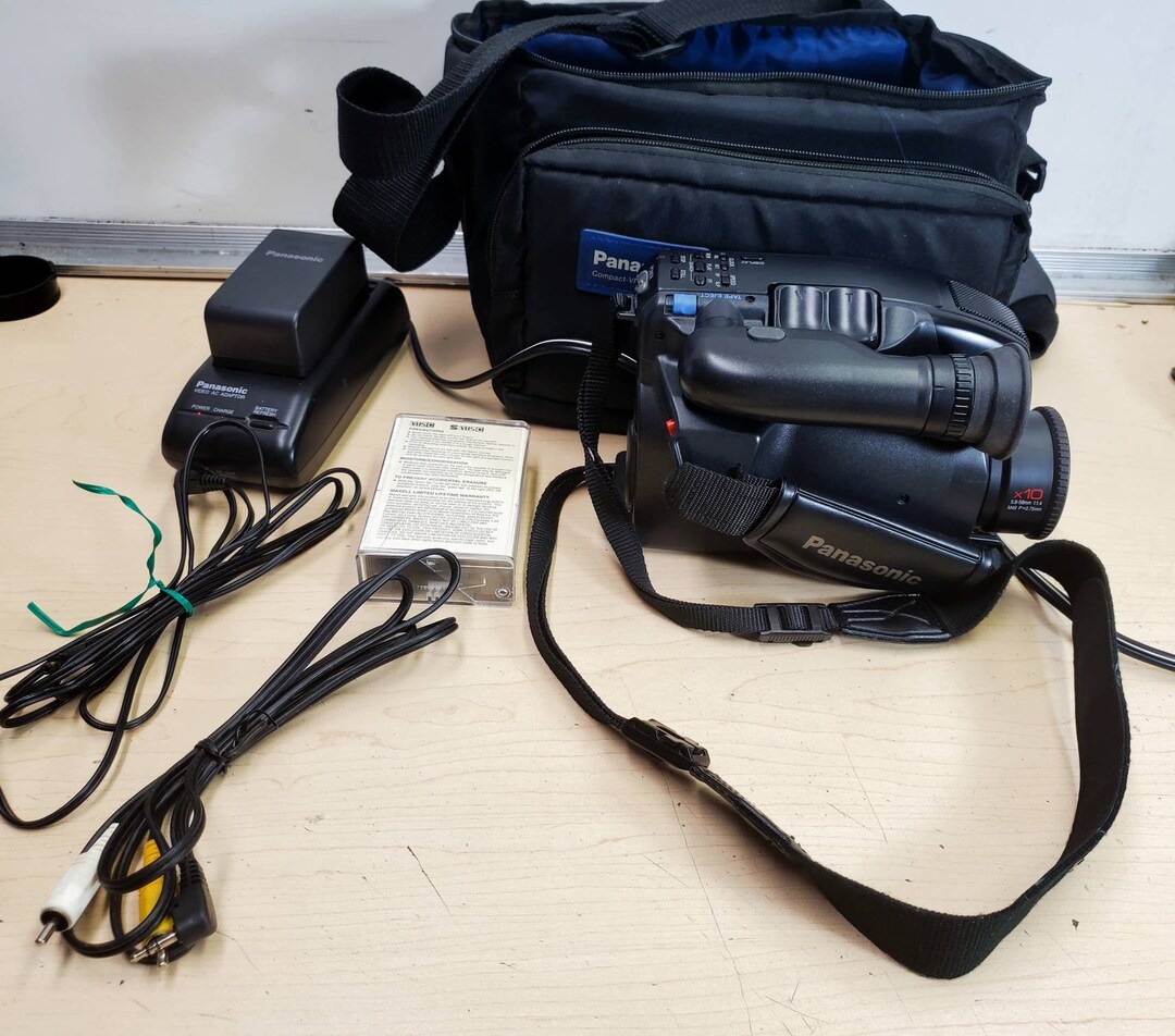 Panasonic PVIQ2030 Palmcorder Camcorder Video Camera Kit. Free