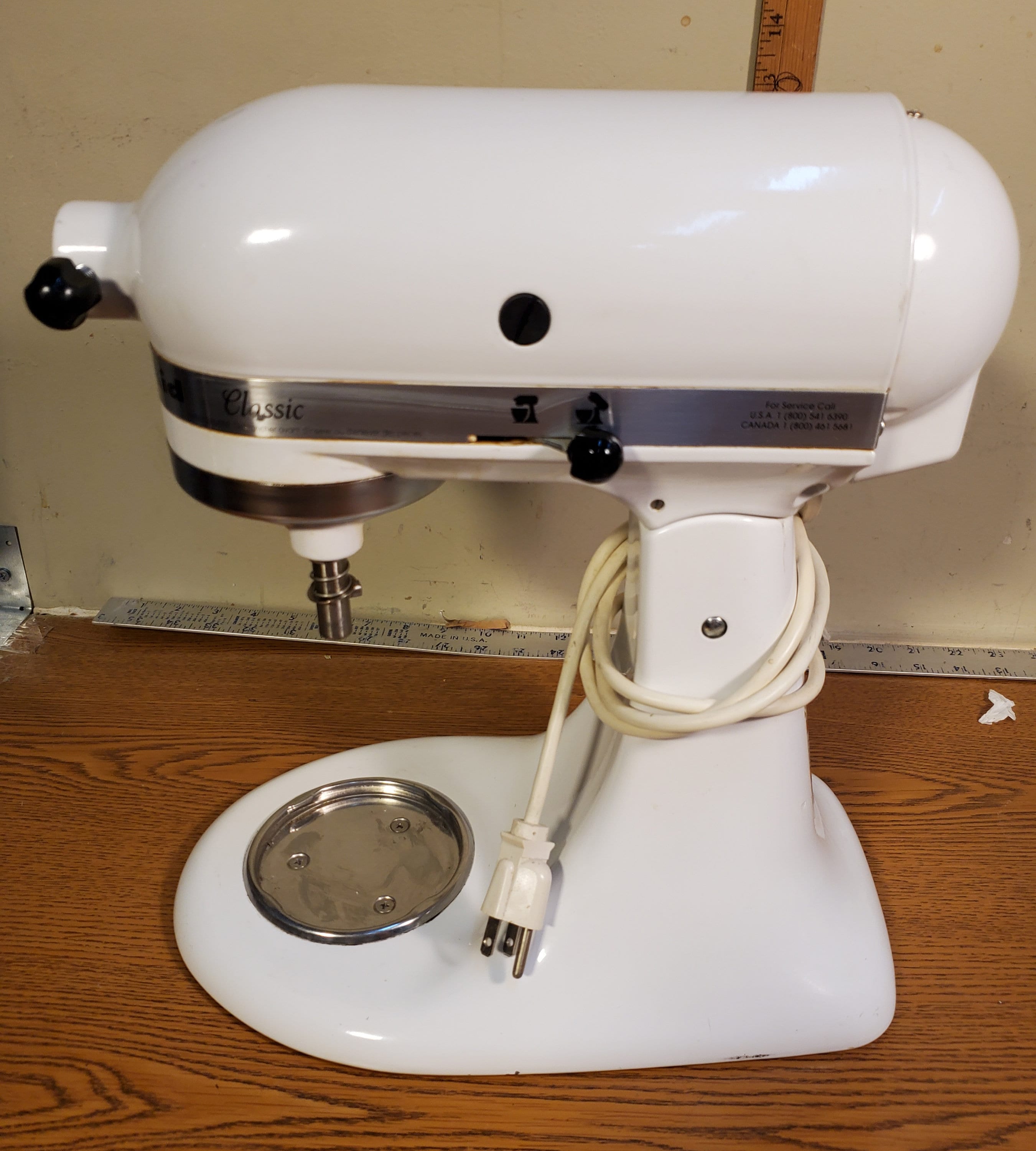 Vintage Yellow KitchenAid Model K45 10 Speed Tilt Head Stand Mixer