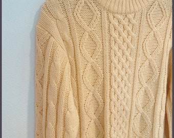 Vintage knit sweater yellow thick not itchy at all