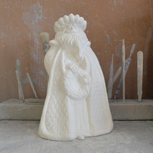 Ready to Paint - Small Renaissance Santa with Wreath - Gare 2675