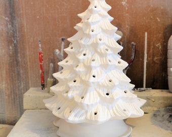 Ready to Paint - 11-inch Christmas Tree - Doc Holliday DH727