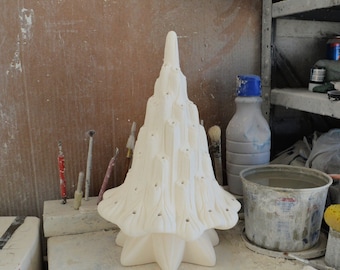 Ready to Paint - 14-inch Modern Christmas Tree - Baby Lava - Clay Magic 4341