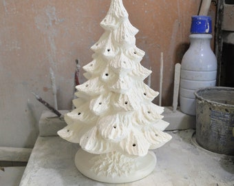 Ready to Paint - Medium Original Christmas Tree - Nowell 581