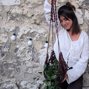 Macrame plant hanger